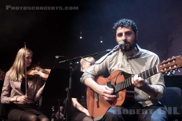 JOSE GONZALEZ PERFORMING WITH THE GOTEBORG STRING THEORY - 2011-04-06 - PARIS - Gaite Lyrique - 